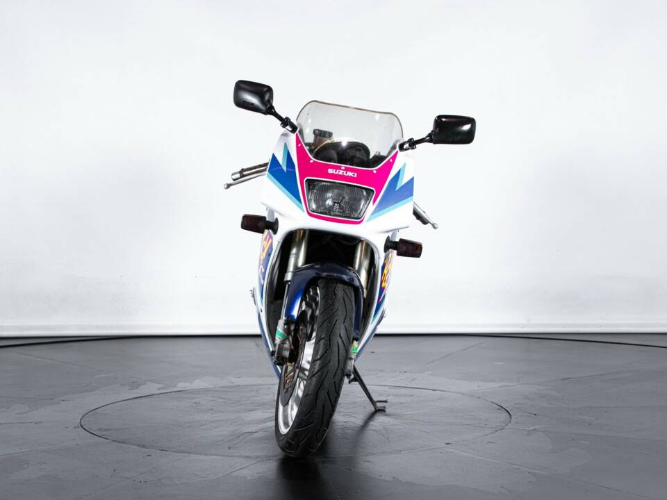 Immagine 3/50 di Suzuki RGV 250 Gamma (1992)