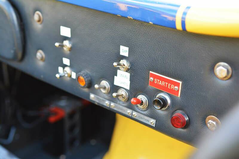 Image 37/50 of Elva Courier (1963)