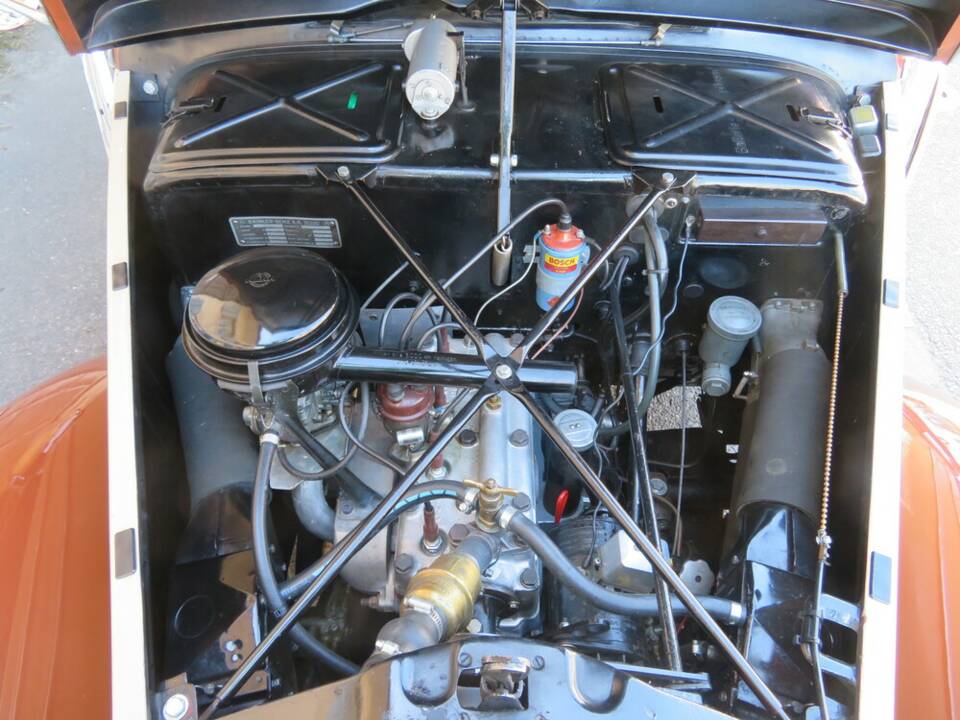 Bild 16/23 von Mercedes-Benz 170 S Cabriolet A (1951)