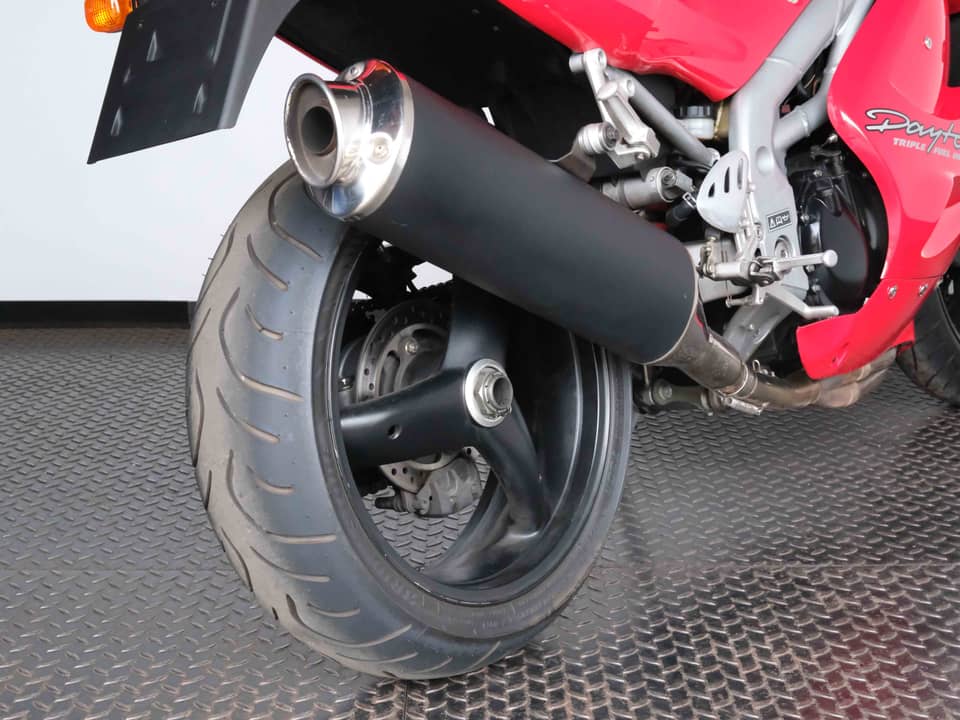 Image 10/66 of Triumph Daytona T595 (1998)