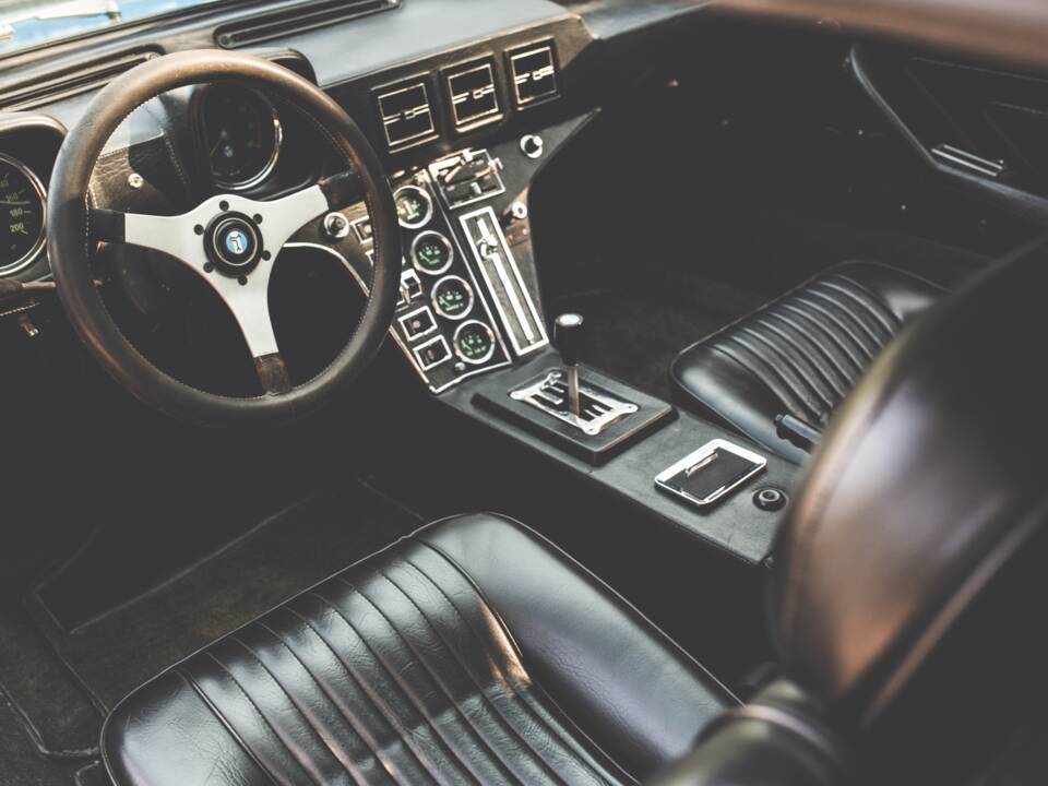 Imagen 2/12 de De Tomaso Pantera (1971)