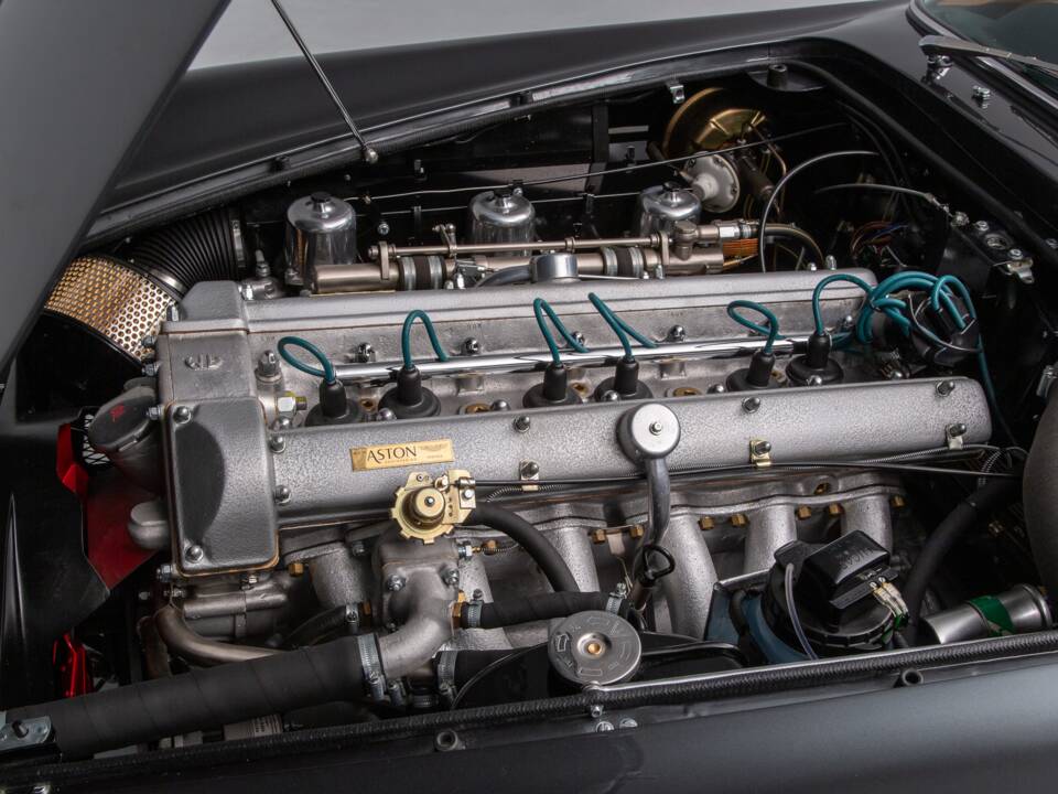 Bild 11/17 von Aston Martin DB 6 (1967)