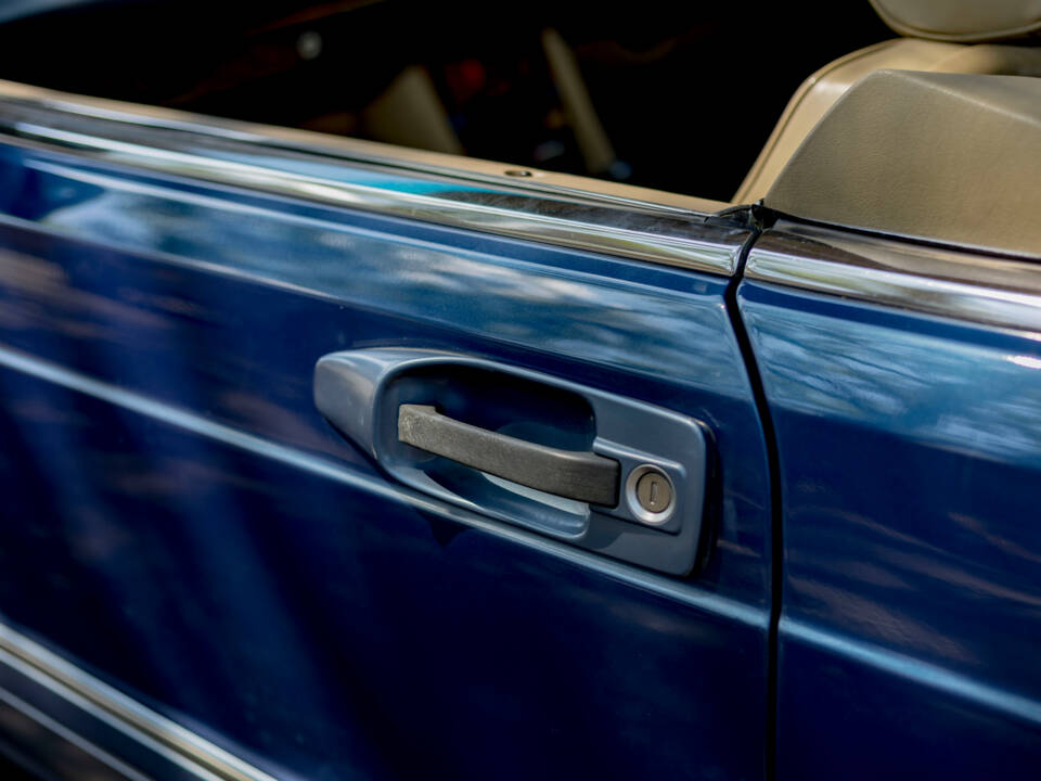 Image 48/50 of Mercedes-Benz 500 SEC (1989)