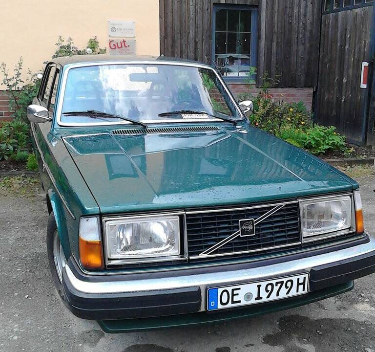 Bild 4/8 von Volvo 244 (1979)