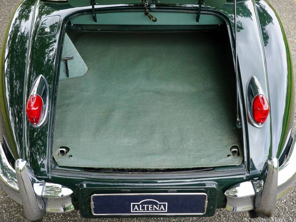 Afbeelding 55/59 van Jaguar XK 140 SE DHC (1955)