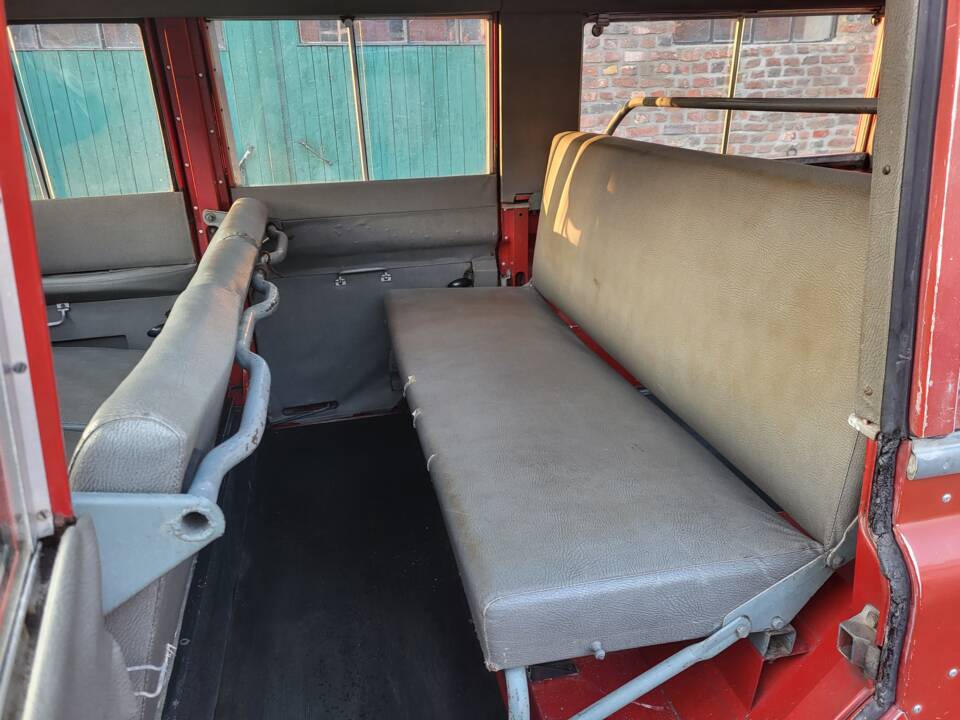 Image 23/52 de Land Rover 109 (1962)