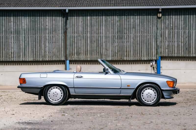 Image 5/10 of Mercedes-Benz 300 SL (1986)