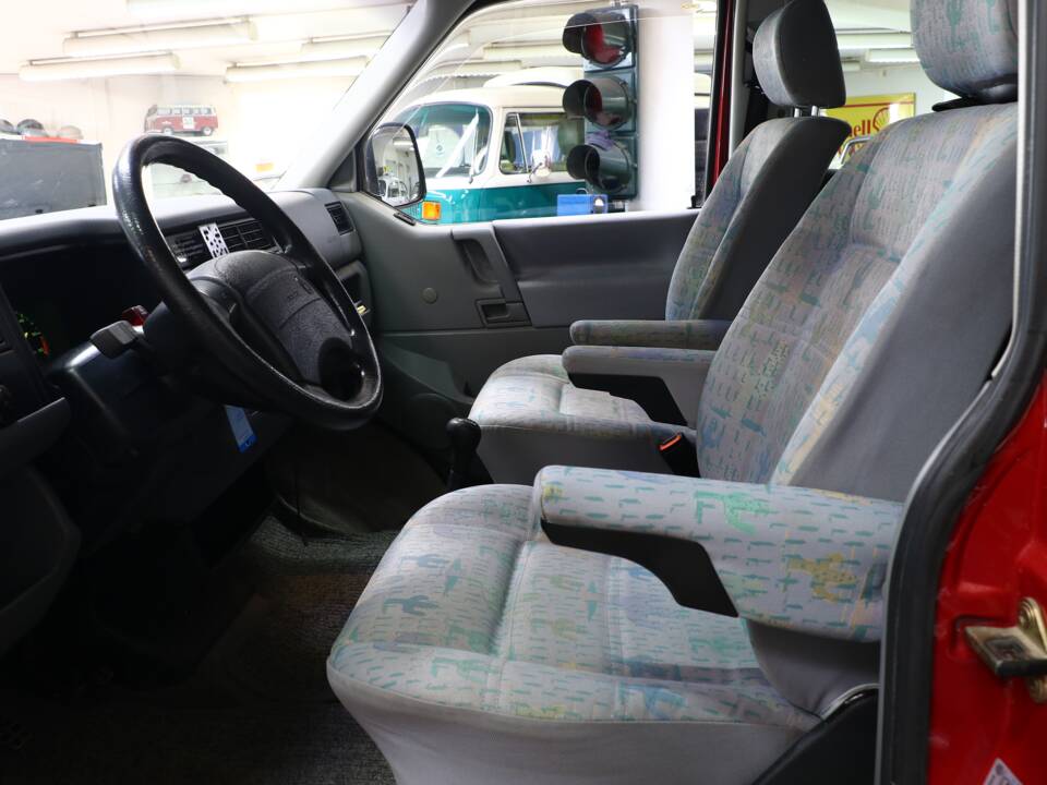 Bild 25/47 von Volkswagen T4 California 2.5 (1995)
