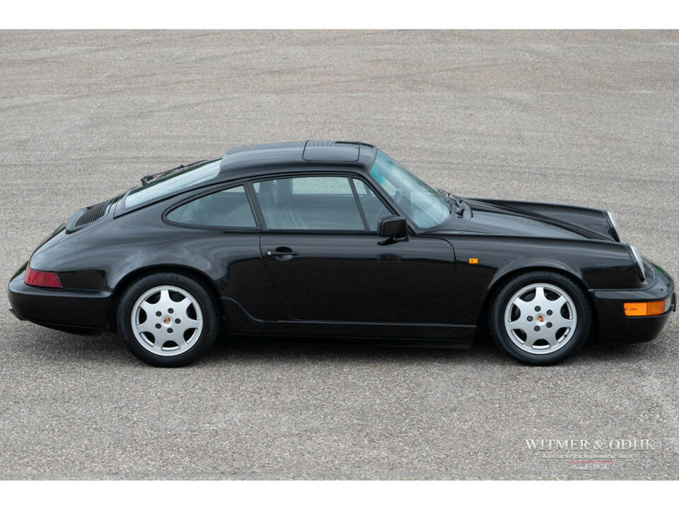 Image 6/28 de Porsche 911 Carrera 4 (1990)