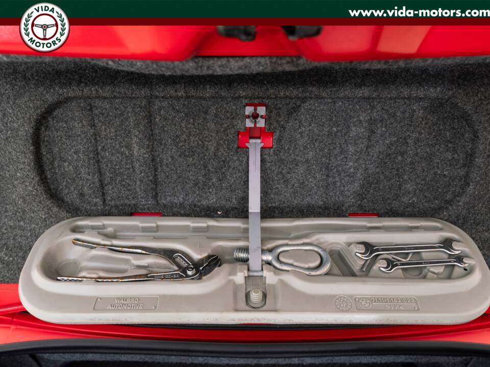 Immagine 9/17 di BMW 318i (1996)