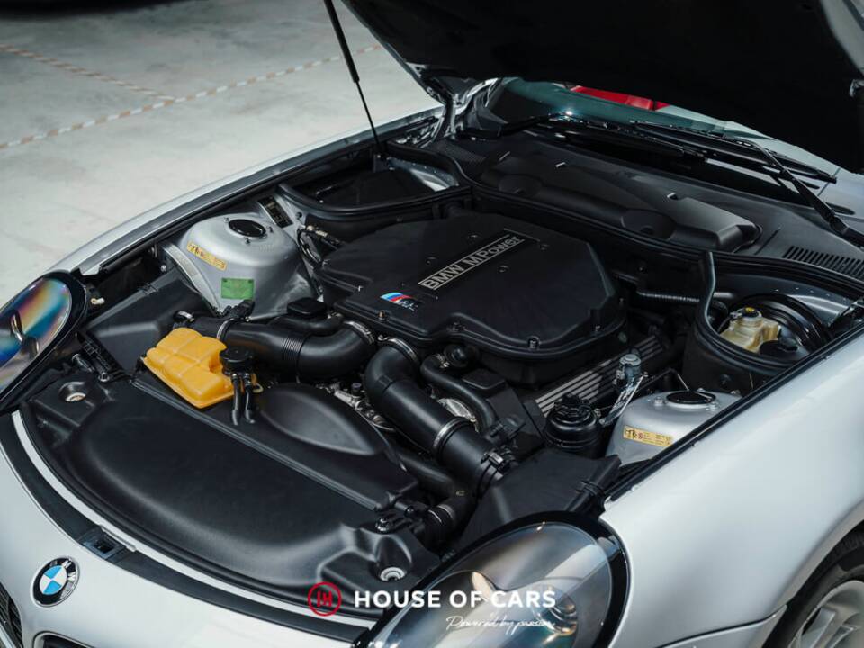 Image 13/25 of BMW Z8 (2002)