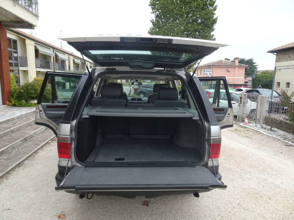 Bild 33/42 von Land Rover Range Rover 2.5 DSE (2000)
