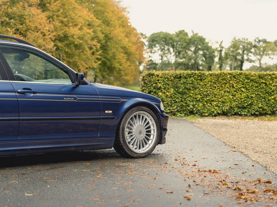 Image 59/99 of ALPINA B10 3.3 Touring (2001)