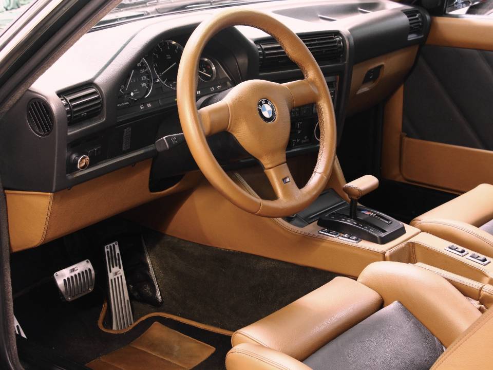 Imagen 25/34 de BMW 325i (1987)