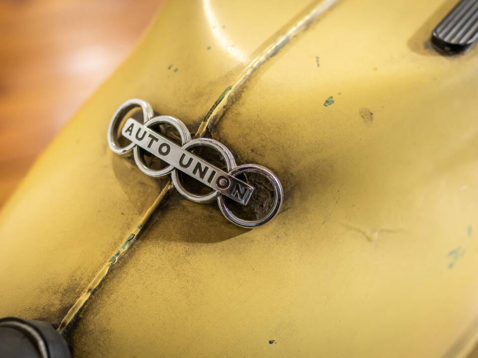 Image 8/13 of DKW Hobby-Roller (1955)