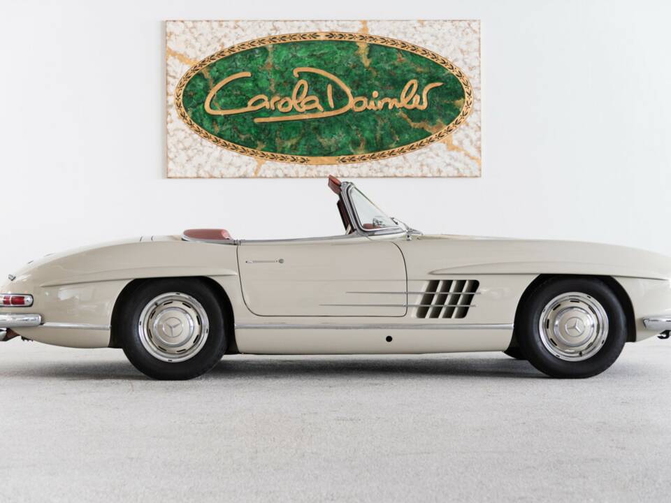 Image 13/50 of Mercedes-Benz 300 SL Roadster (1961)