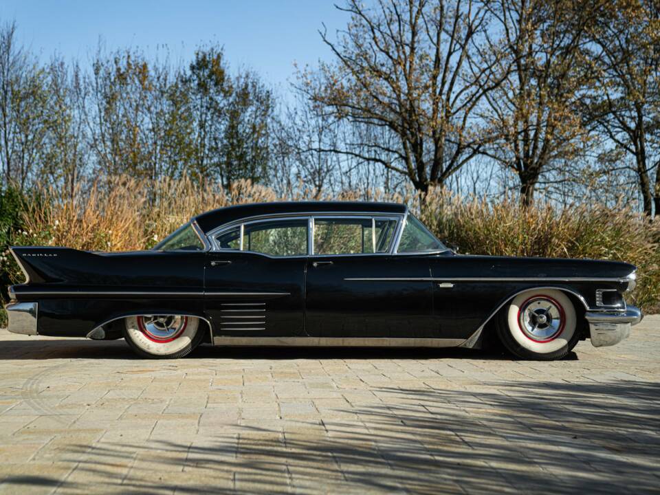 Bild 4/50 von Cadillac 60 Special Fleetwood Coupe (1958)