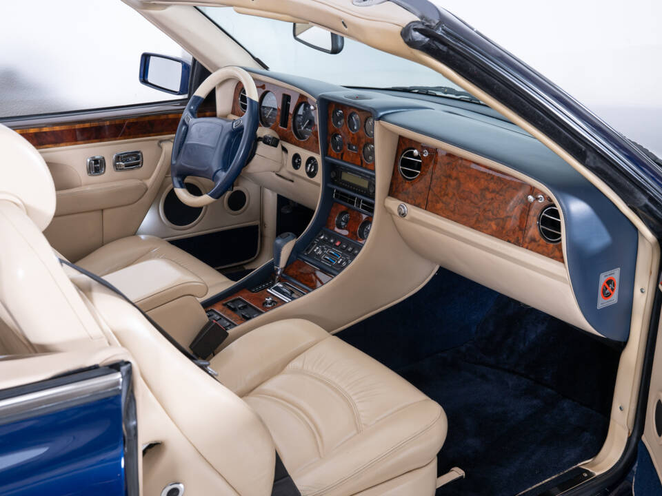 Afbeelding 17/31 van Bentley Azure (1999)