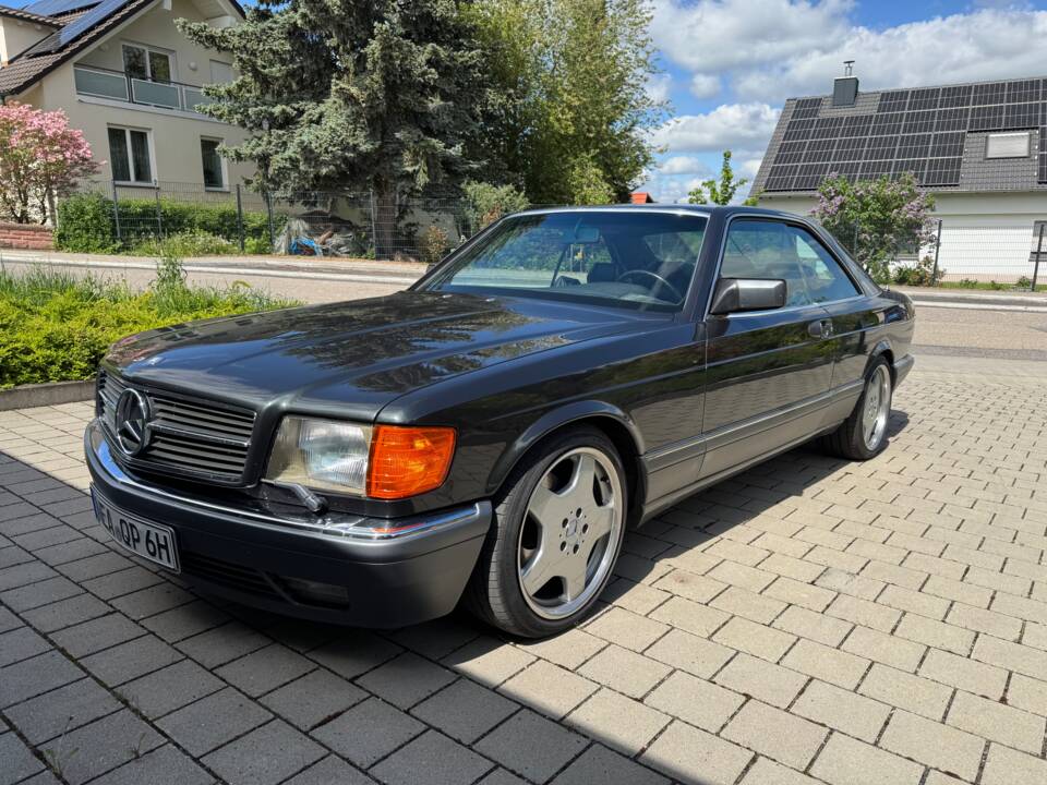 Image 4/26 of Mercedes-Benz 560 SEC (1990)