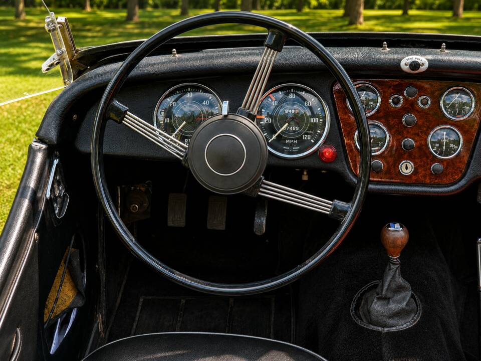 Afbeelding 11/21 van Triumph TR 3A (1961)