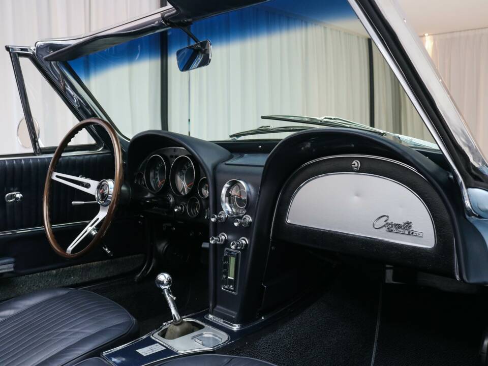 Afbeelding 8/15 van Chevrolet Corvette Sting Ray Convertible (1964)