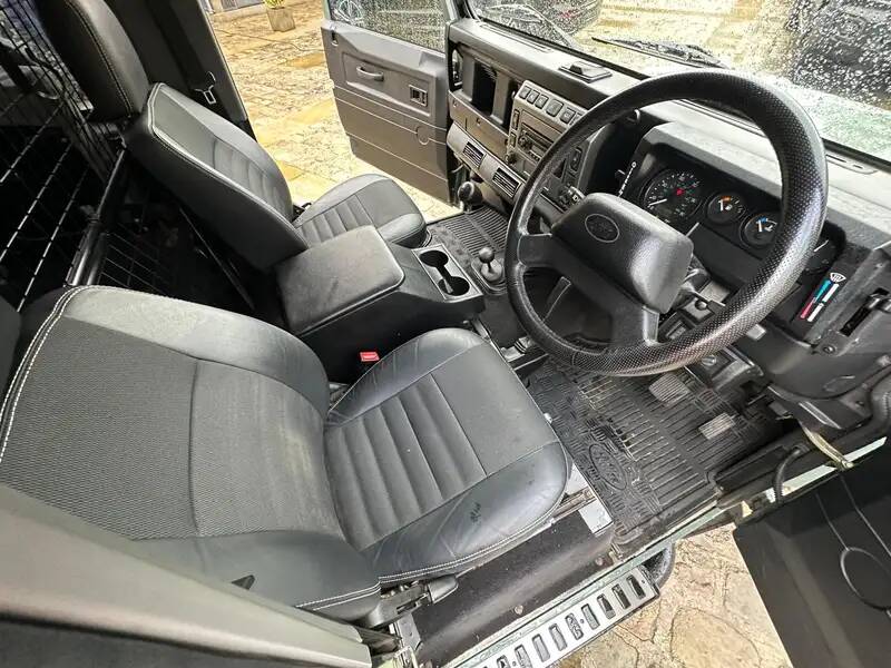 Bild 2/12 von Land Rover Defender 90 Heritage (2006)