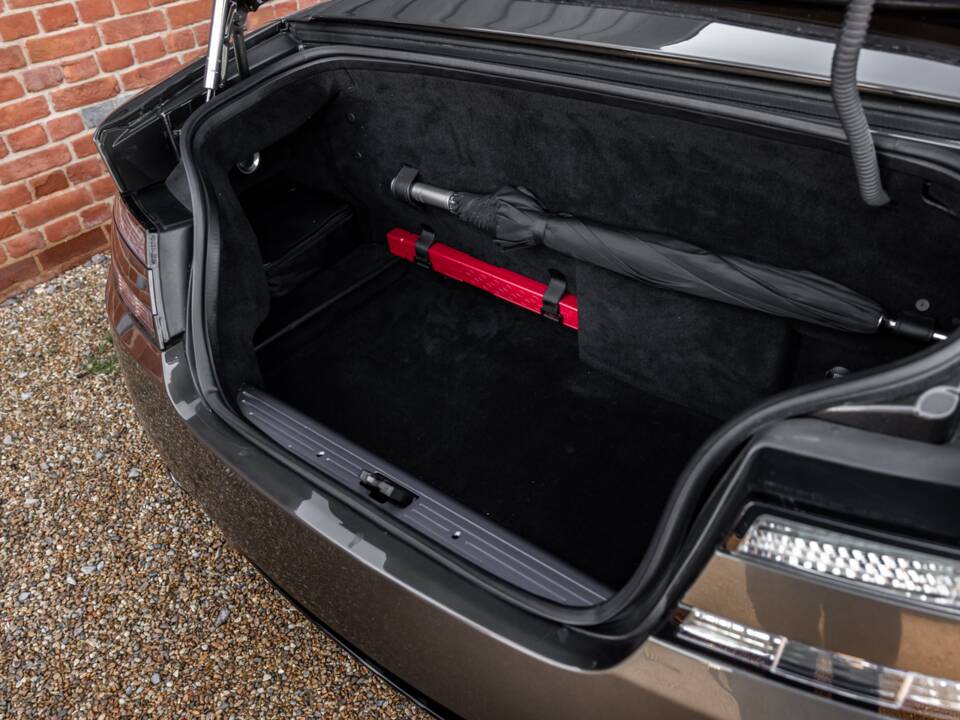 Bild 8/79 von Aston Martin DB 9 GT Volante (2017)