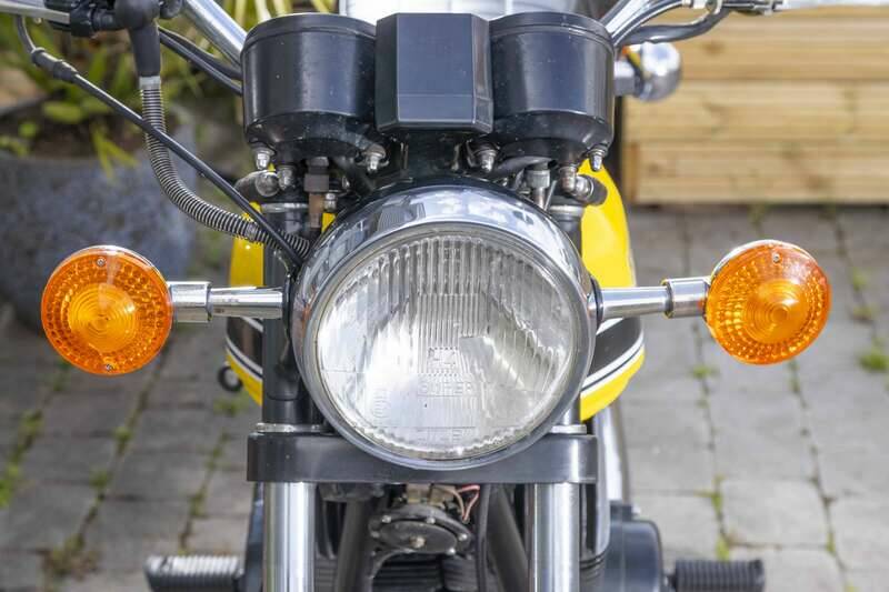 Immagine 10/33 di Yamaha RD 400 (1977)
