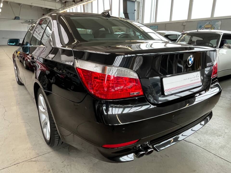 Afbeelding 27/38 van BMW 530i (2003)