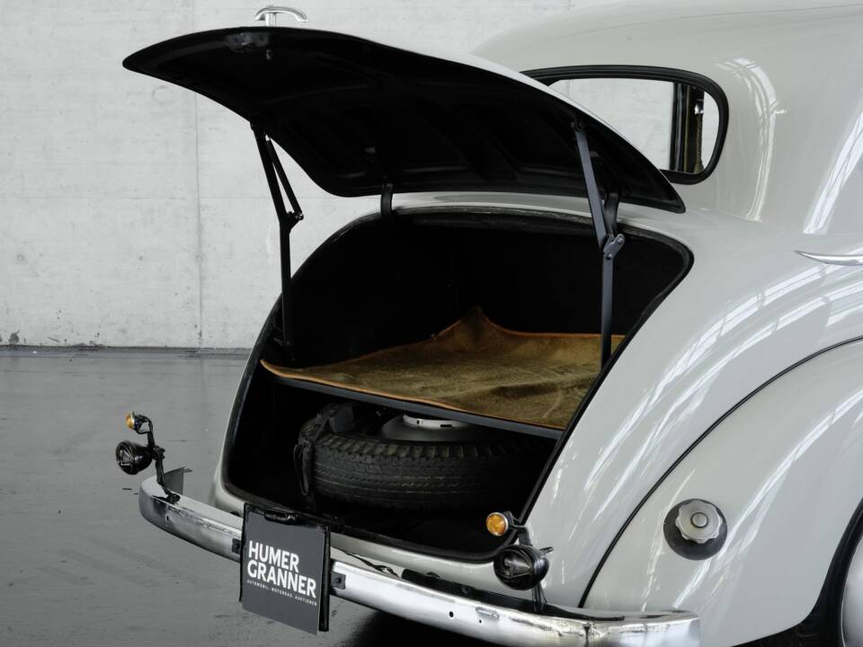 Image 17/45 of Mercedes-Benz 170 DS (1953)