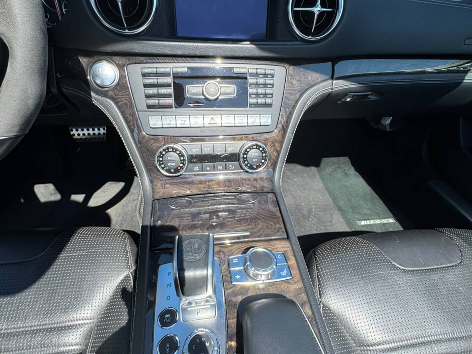 Bild 11/14 von Mercedes-Benz SL 63 AMG (2013)