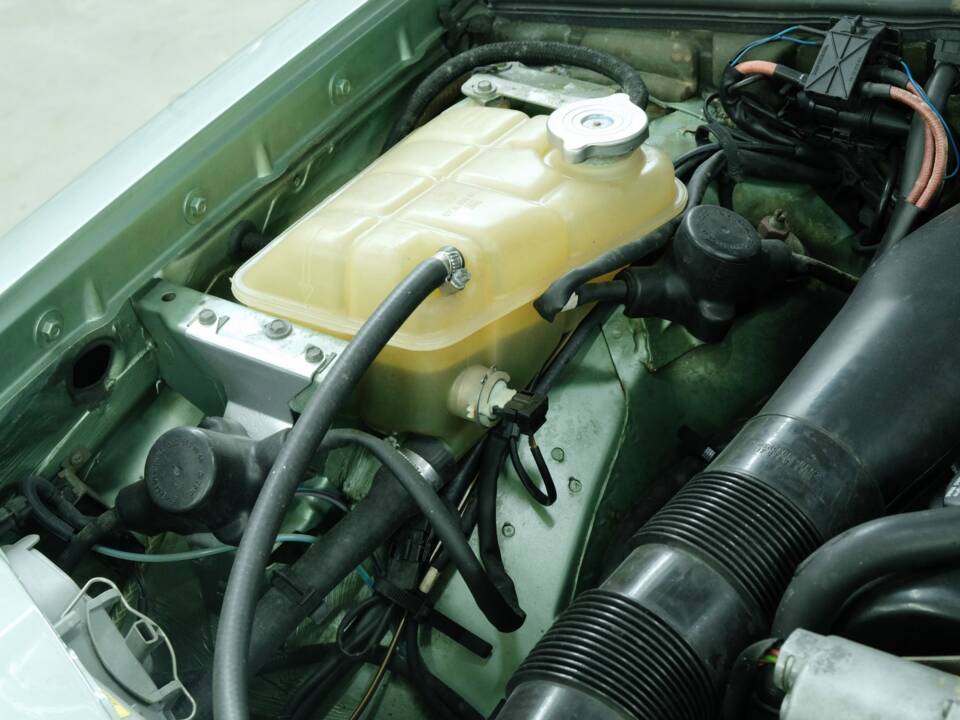 Bild 23/50 von Mercedes-Benz 500 SEC (1988)