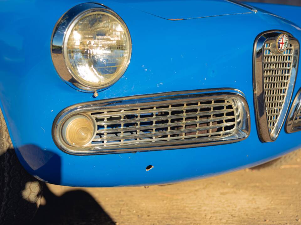 Image 11/24 of Alfa Romeo Giulietta Sprint (1960)