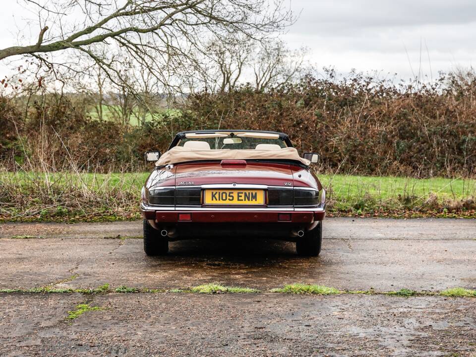 Image 13/50 of Jaguar XJS 5.3 V12 (1993)