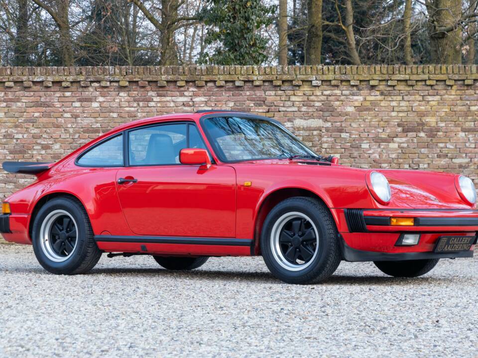 Bild 19/50 von Porsche 911 Carrera 3.2 (1988)