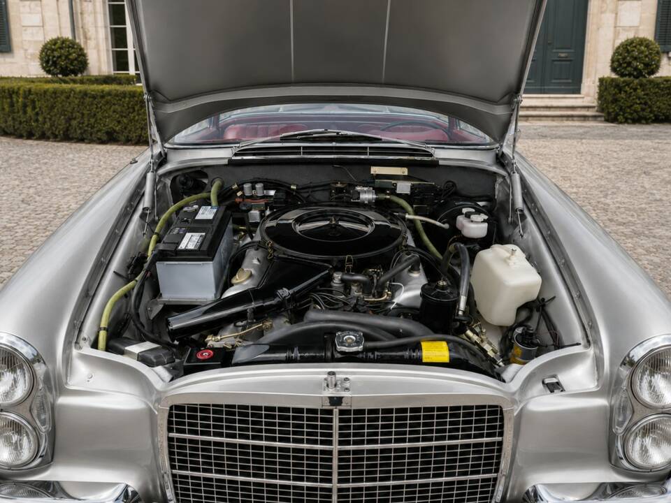 Motorraum frontal