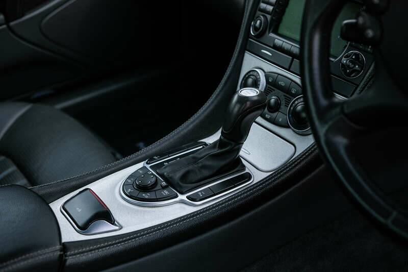Bild 31/50 von Mercedes-Benz SL 55 AMG (2004)