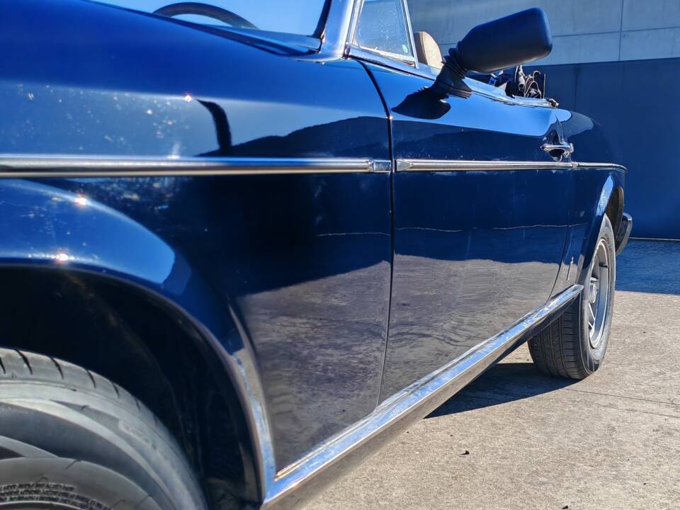 Image 14/42 of FIAT 124 Spider CS1 (1975)