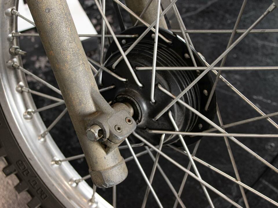 Bild 40/49 von Montesa Cappra 250 VB (1975)