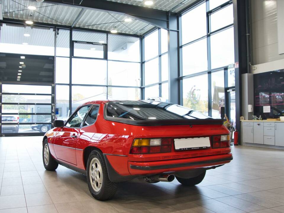 Image 10/10 of Porsche 924 S (1988)