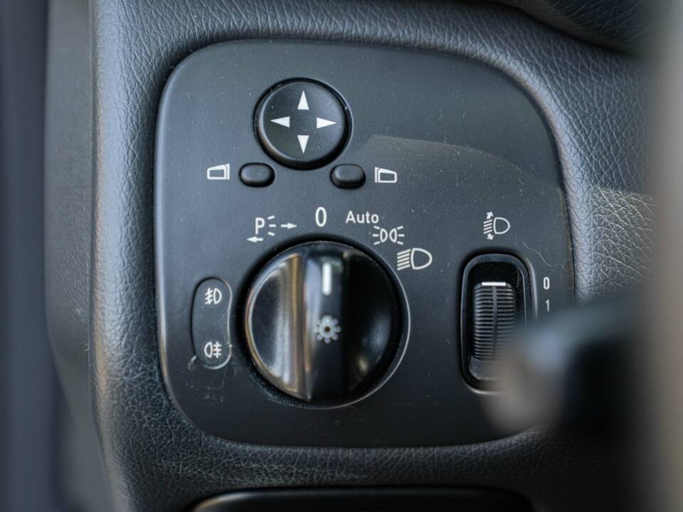 Image 48/50 of Mercedes-Benz C 320 Sportcoupé (2003)