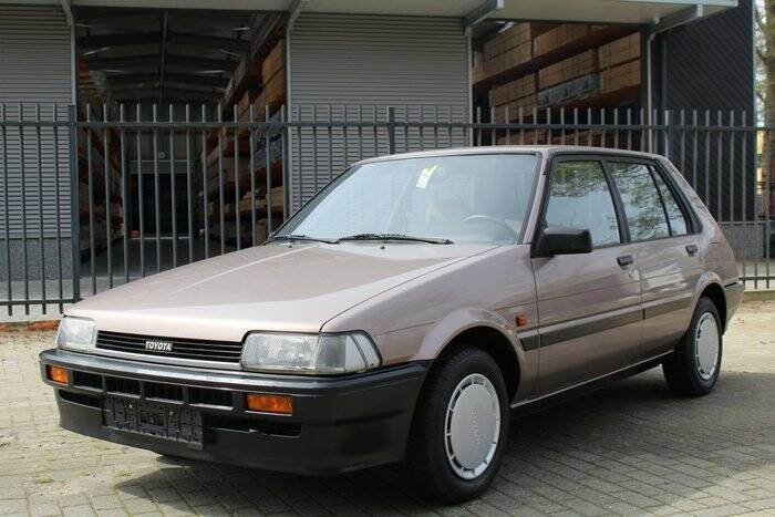 Afbeelding 2/7 van Toyota Corolla Compact (1985)