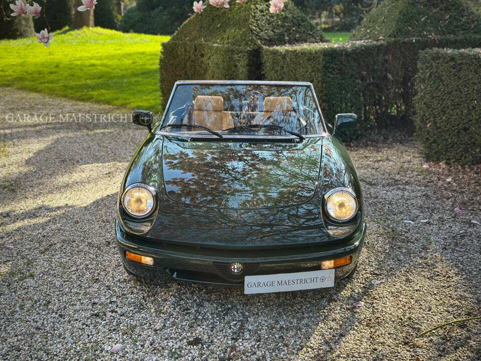 Image 2/100 de Alfa Romeo 2.0 Spider (1993)