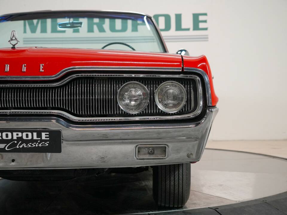 Image 21/44 of Dodge Polara (1965)