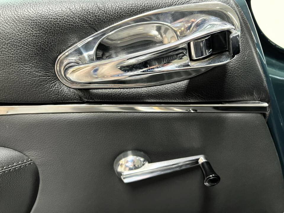 Image 19/23 of Citroën DS 21 (1969)