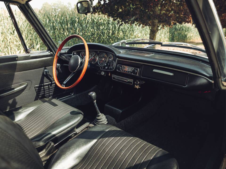 Bild 61/70 von BMW 1600 GT (1967)