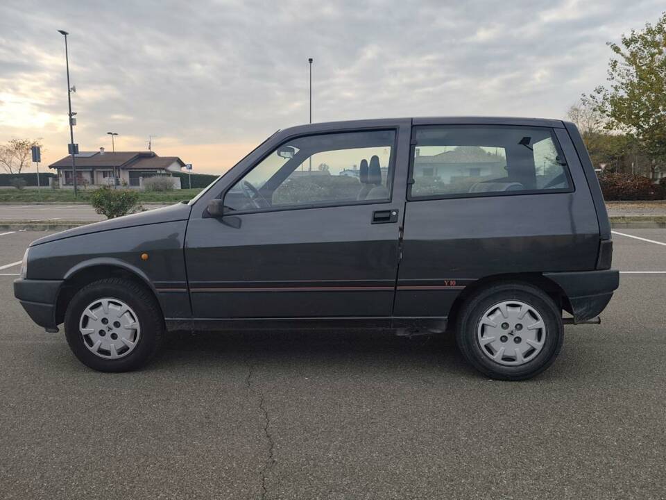 Bild 3/14 von Lancia Y10 LX I.E. (1990)