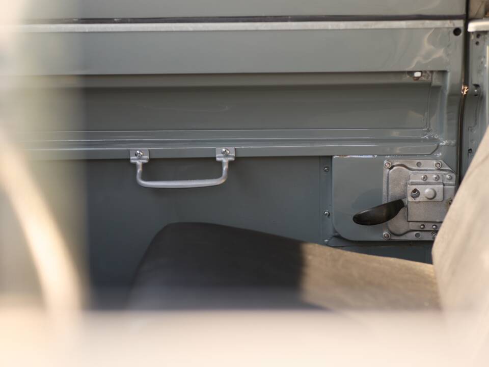 Immagine 49/66 di Land Rover 88 (1963)