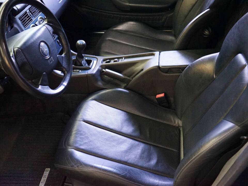 Image 17/25 of Mercedes-Benz SLK 230 Kompressor (1997)