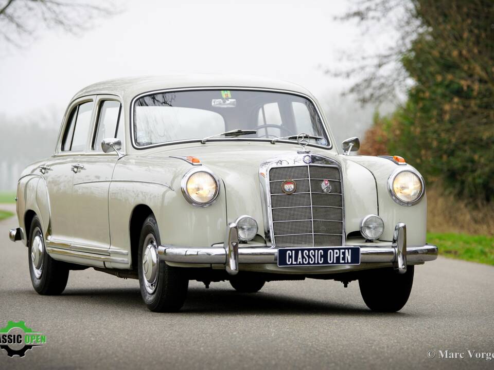 Bild 16/44 von Mercedes-Benz 220 S (1958)